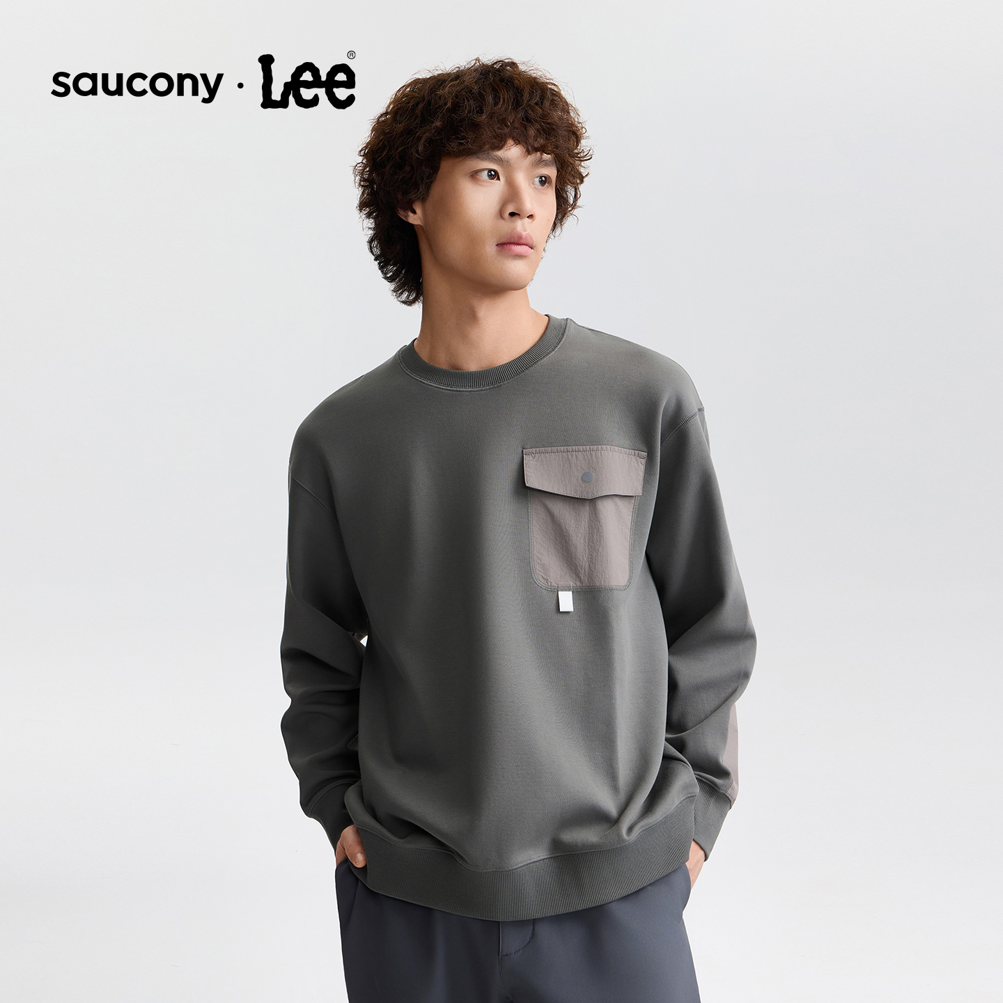 Lee × 联名商场同款25秋冬宽松版圆领枯木灰男卫衣
