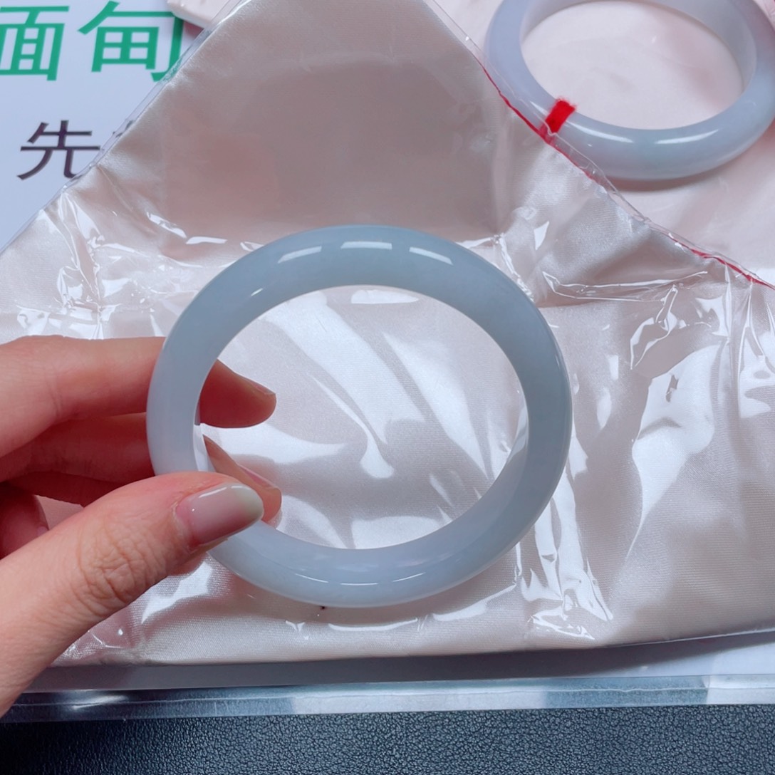 ✿****翡翠未镶嵌手镯冰条