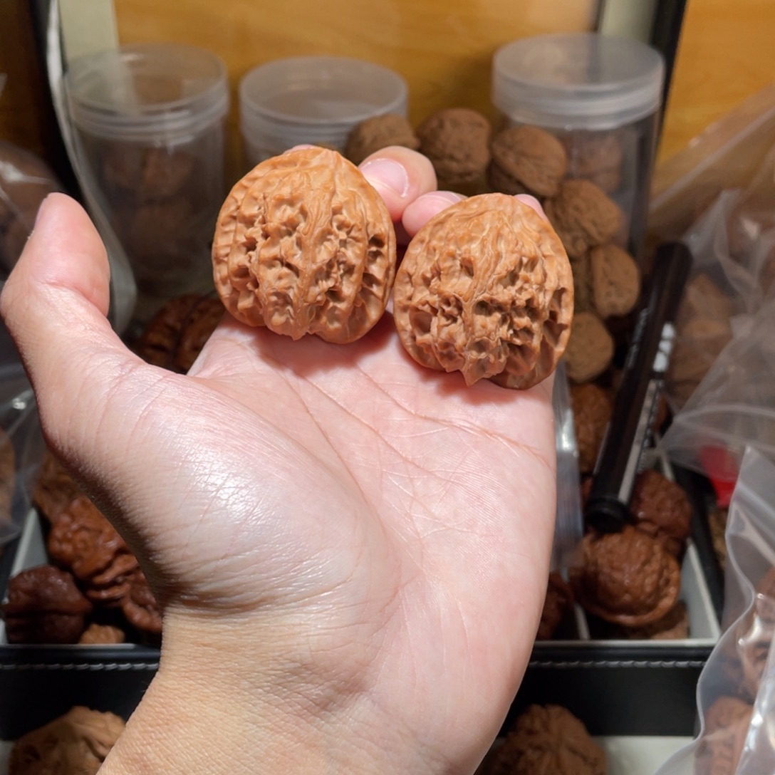 2***。40尺寸全品无修鸭蛋苹果