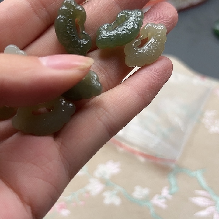 和田玉未镶嵌颈饰7