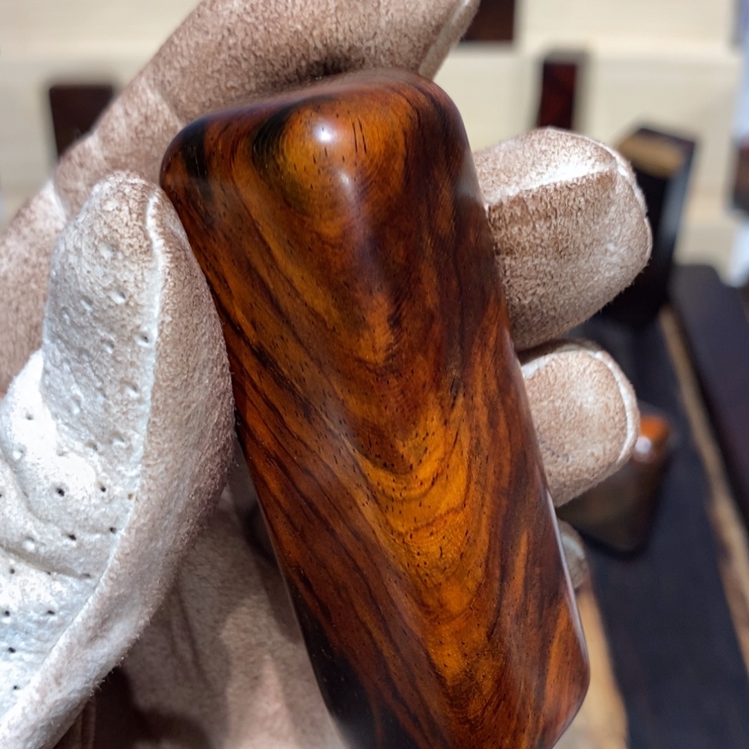 用***5交趾黄檀（大红酸枝）