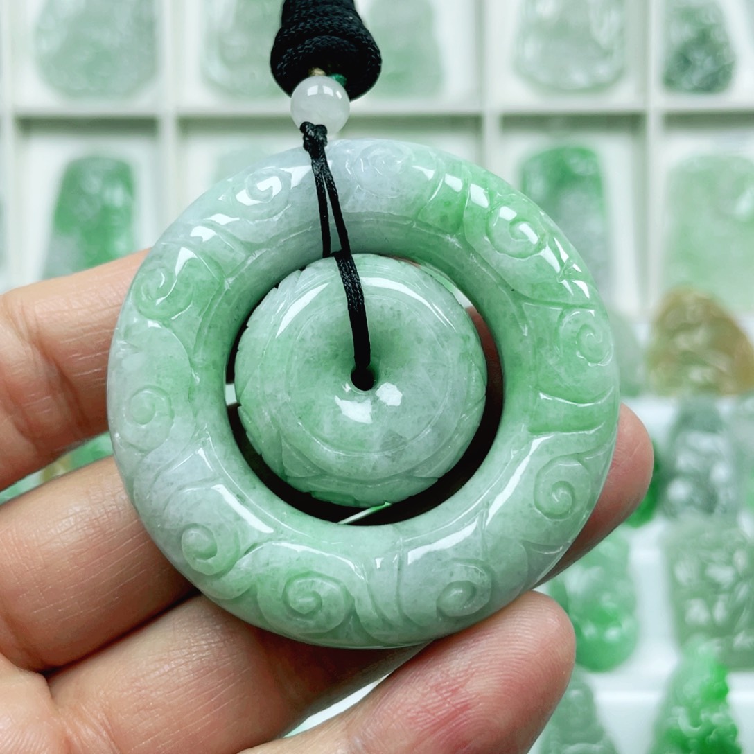 翡翠吊坠(不含链)未镶嵌
