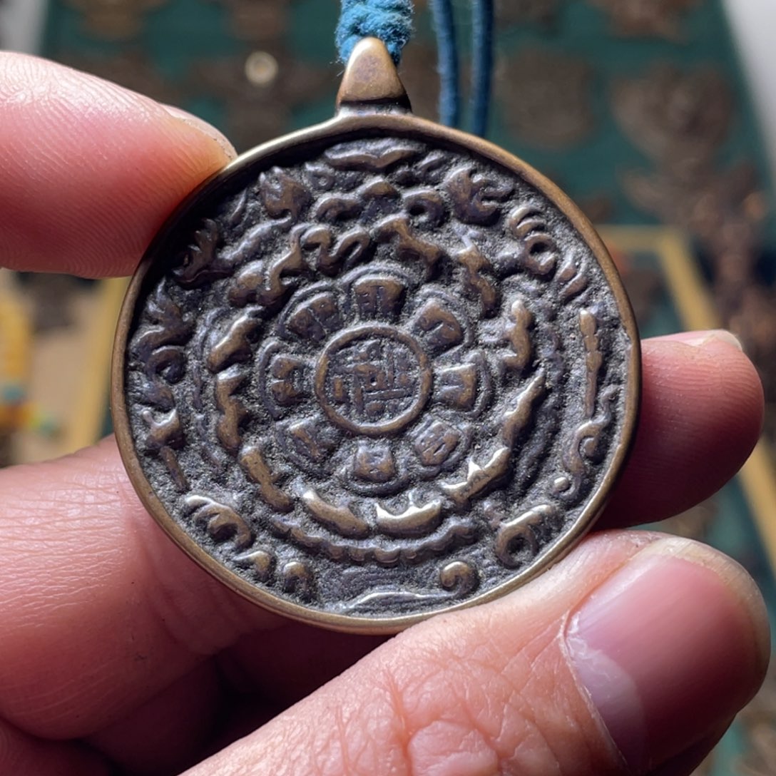 藏传鳞甲熊包挂车挂