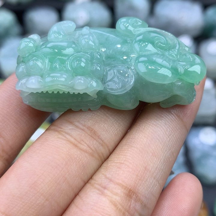 翡翠未镶嵌颈饰天然缅甸翡翠
