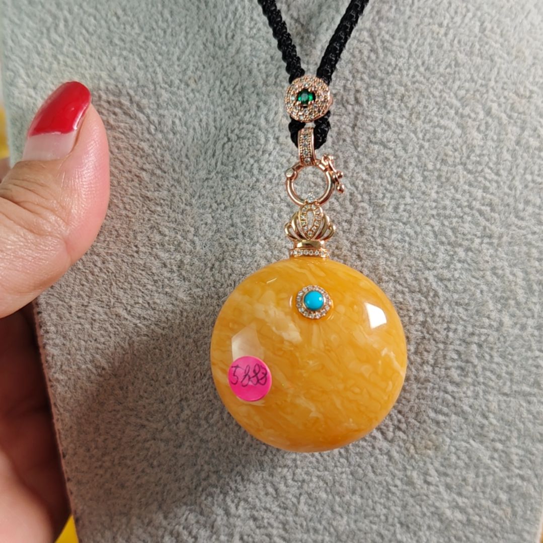 蜜蜡吊坠(赠链)18K金镶嵌