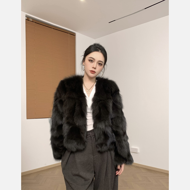 【徐千千】 狐狸毛外套女短款2024新款高级感显瘦毛毛外套女冬