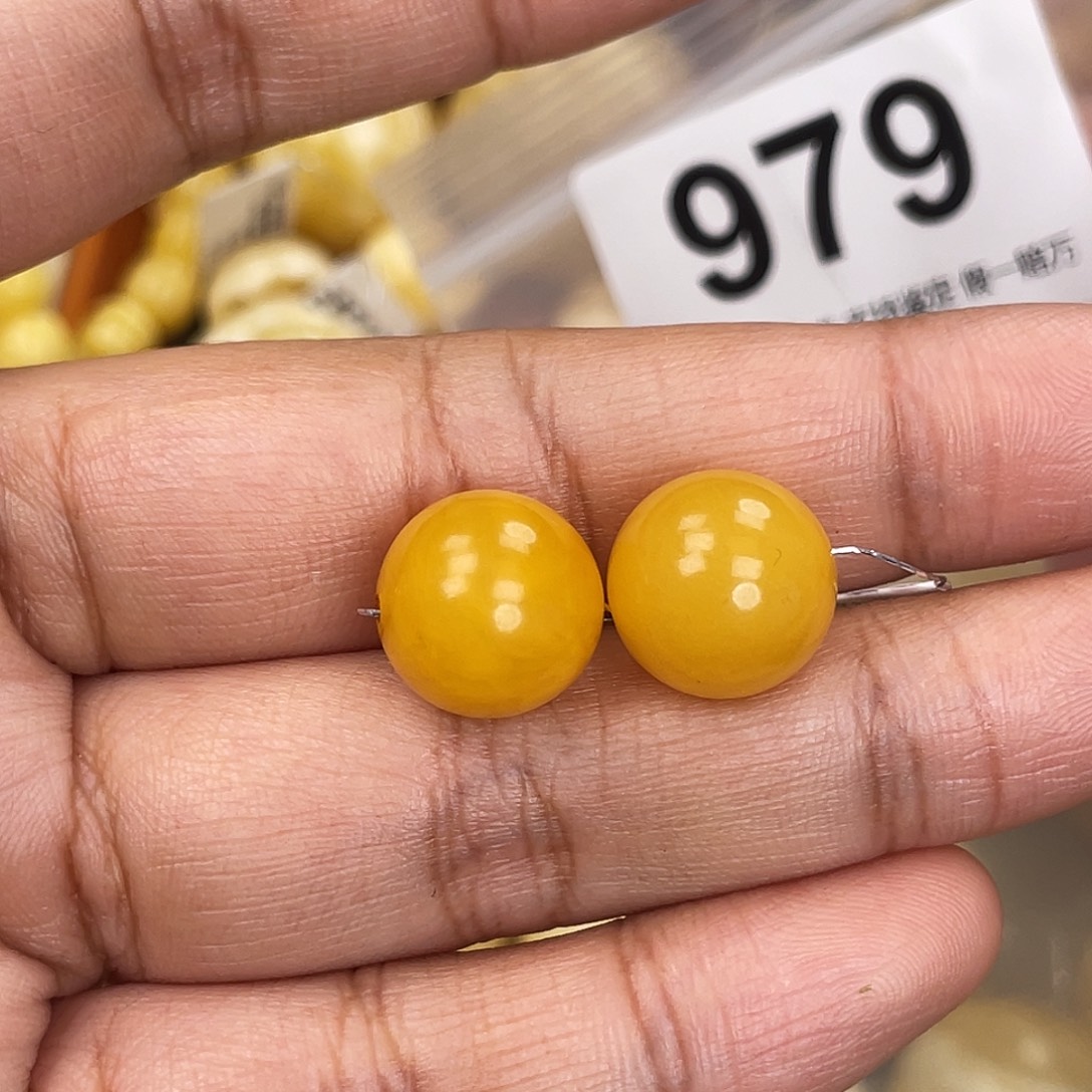 蜜蜡未镶嵌珠宝奇石沙眼13.5