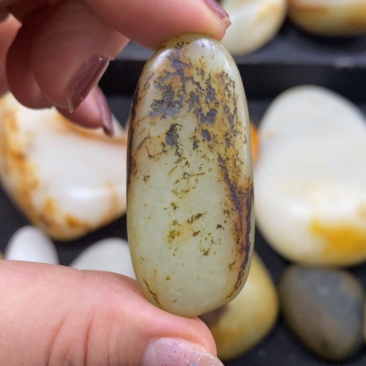 和田玉（翠青玉）未镶嵌挂件