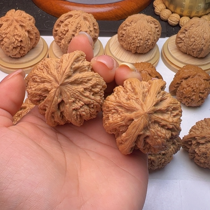 文玩核桃把件粗筋43