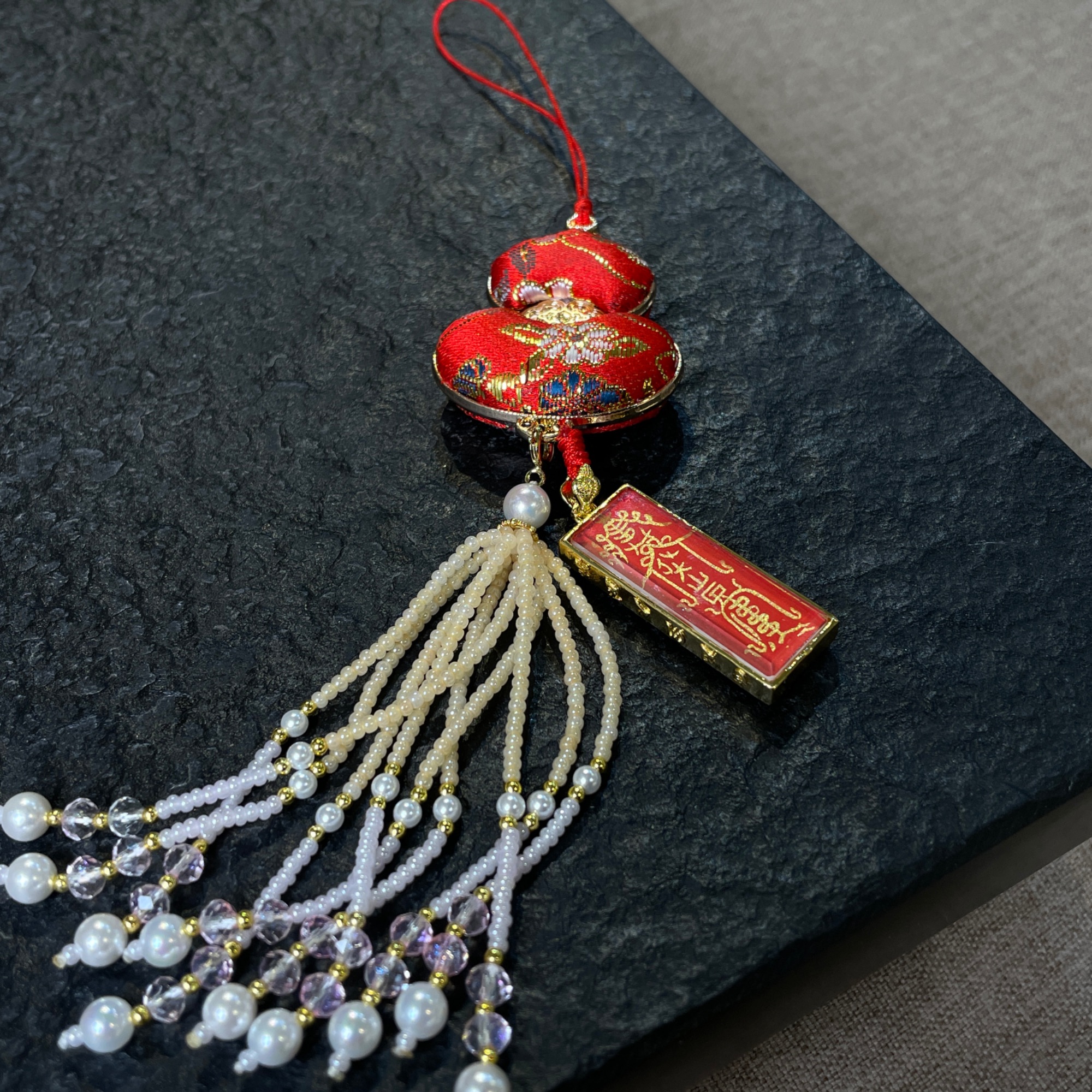 【福禄】太岁唐卡纯手绘宋锦非遗手工制作车挂包挂钥匙扣