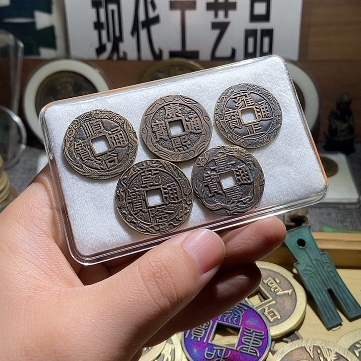 铜现代翻砂制作工艺品
