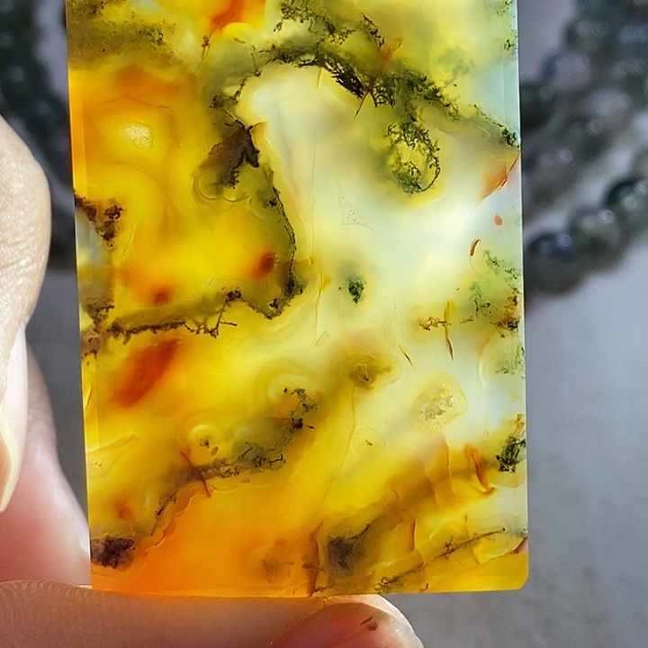 英***皓玛瑙/玉髓未镶嵌颈饰