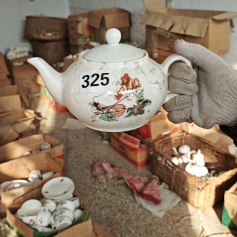 库存瓷片三打白骨精