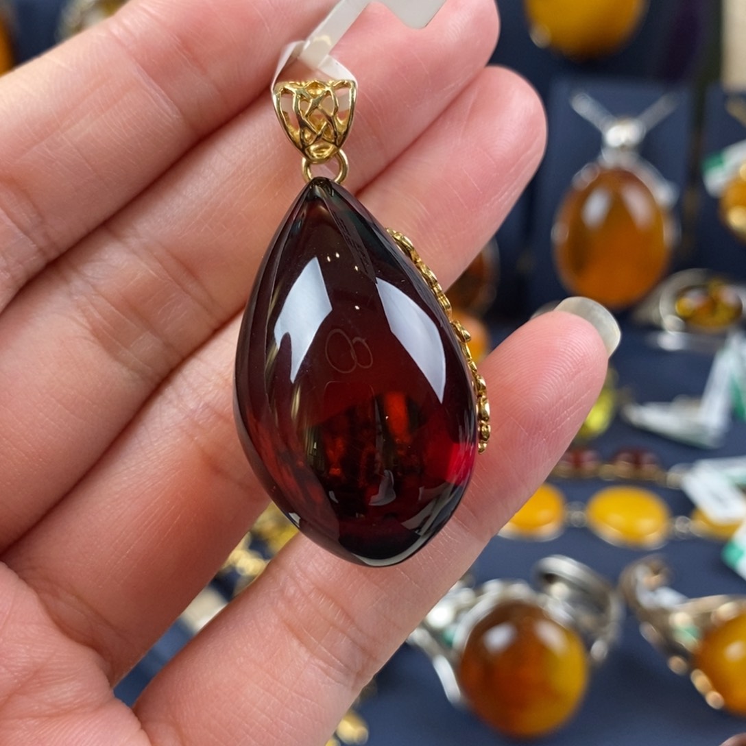 琥珀颈饰银S925镀金镶嵌