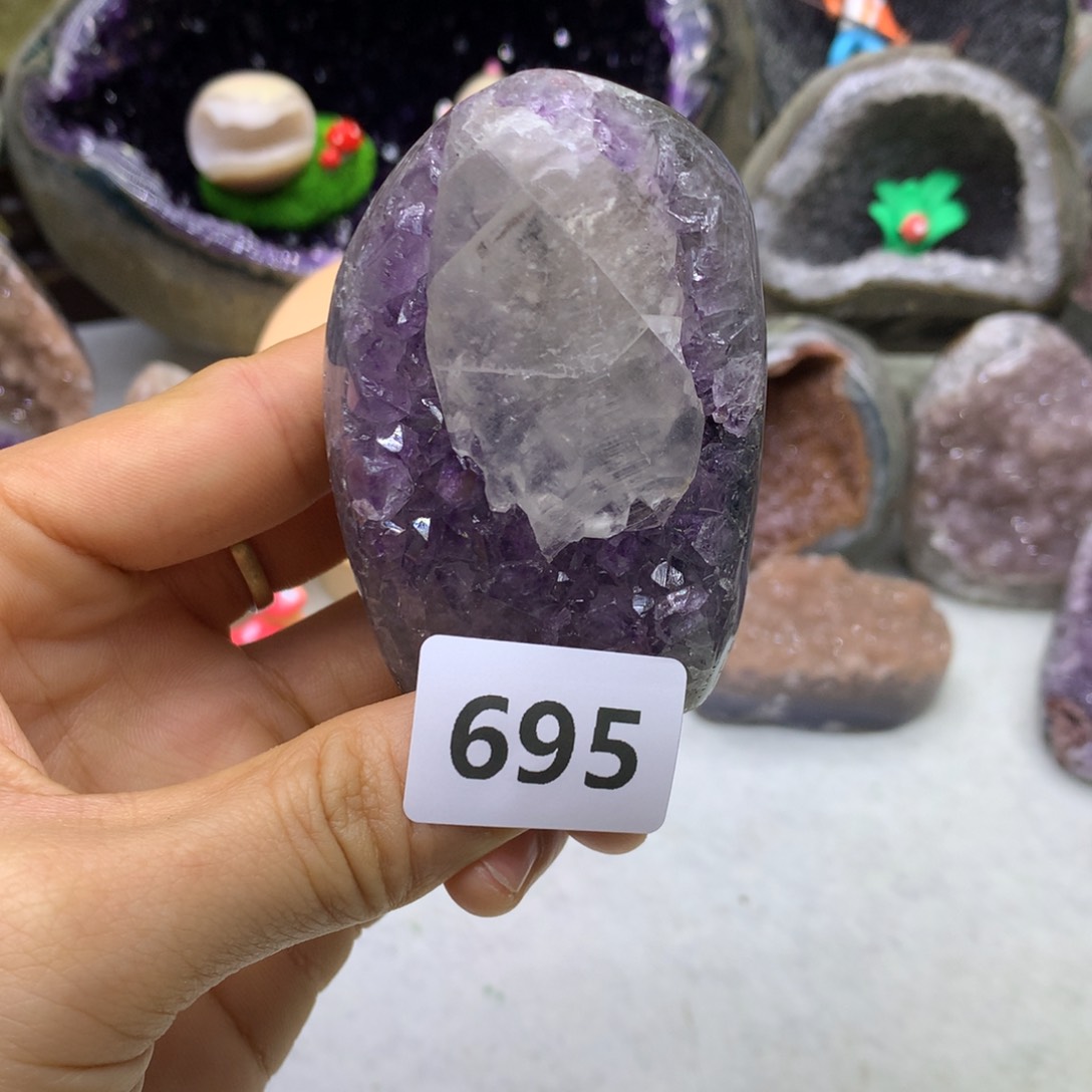 紫晶大型摆件（非配饰）未镶嵌
