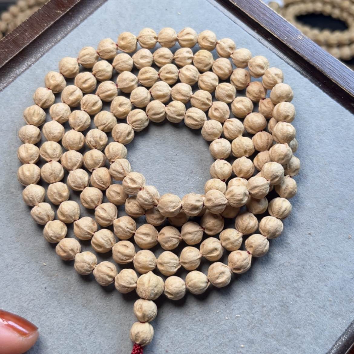 【闪购商品】柏香籽/百香籽吊坠h****發a 281