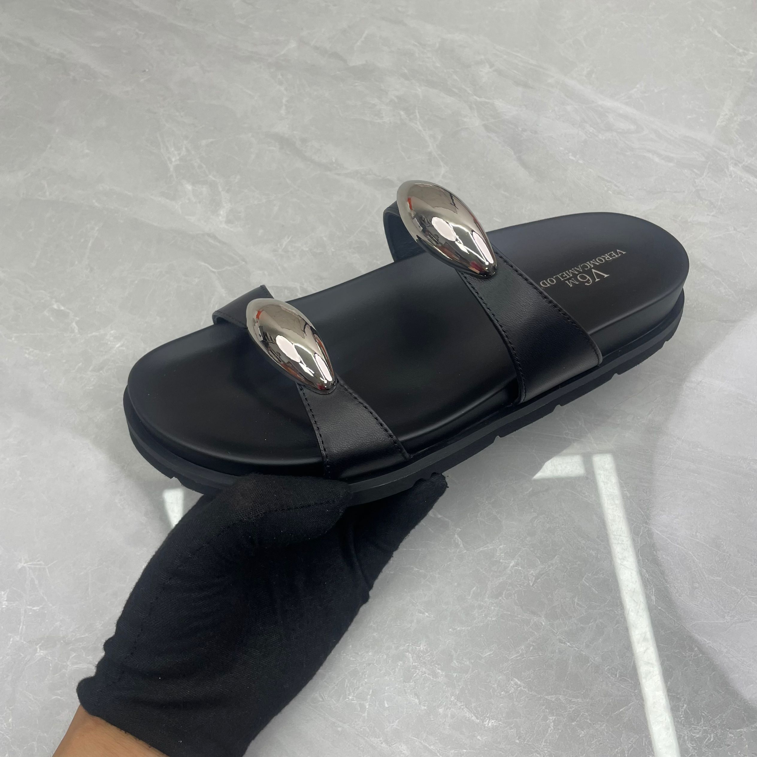 拖鞋女 (羊皮)50-450(孤品) c区35/36/38码