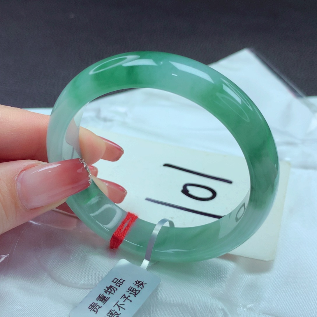 翡翠手镯未镶嵌手镯54