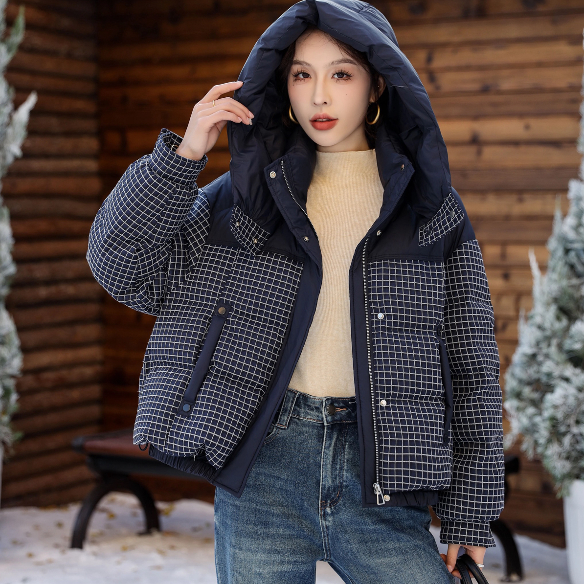 连帽拼接格子大爆款羽绒服