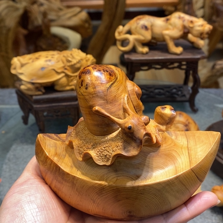 柏木（崖柏）留疤蜗牛