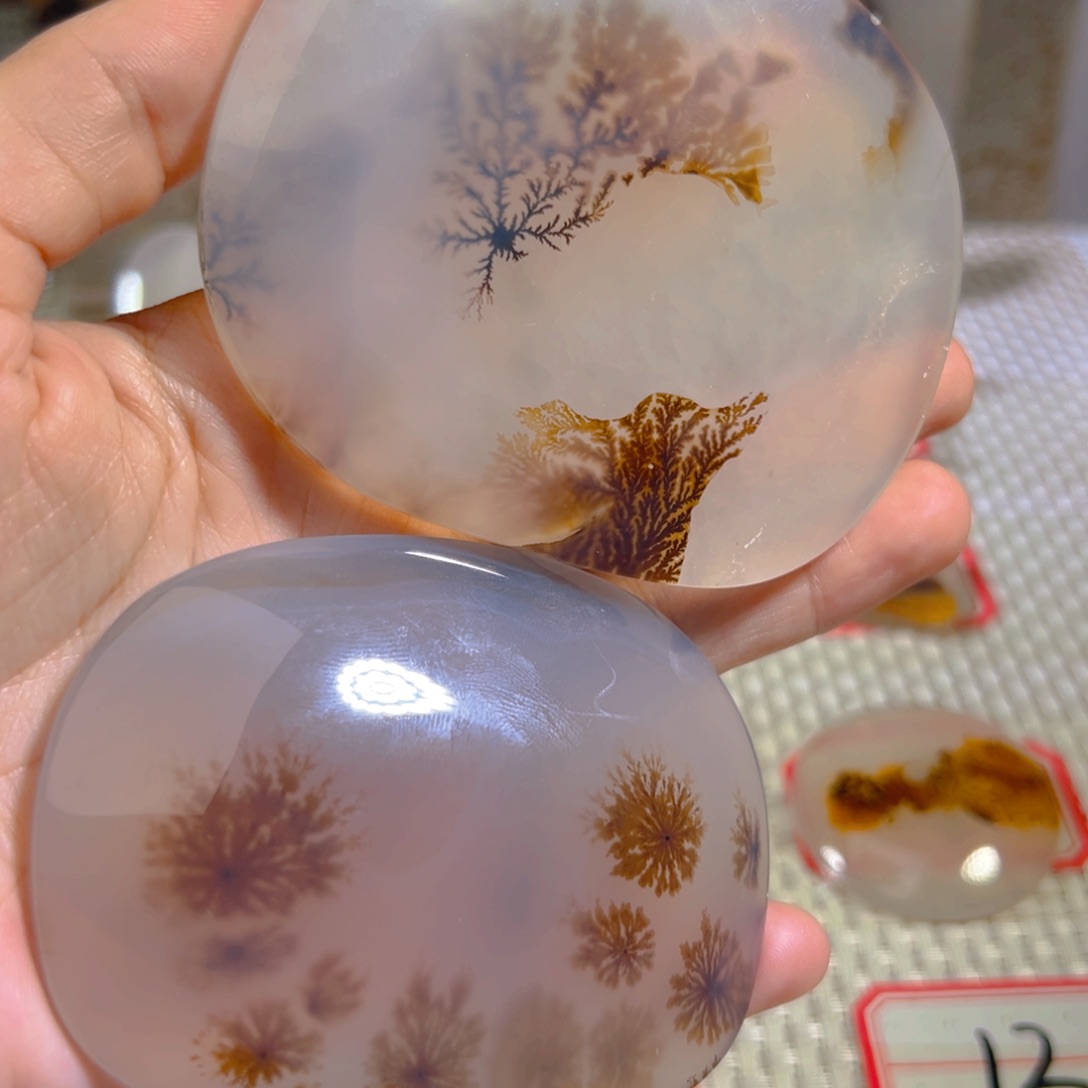 玛瑙/玉髓颈饰未镶嵌大*布