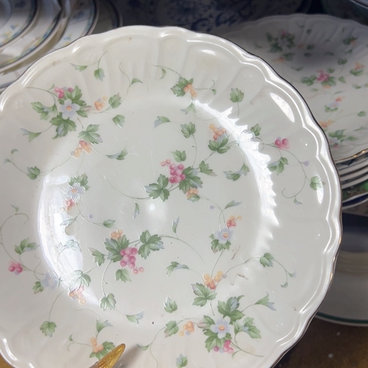 盖碗瓷器直播放漏中