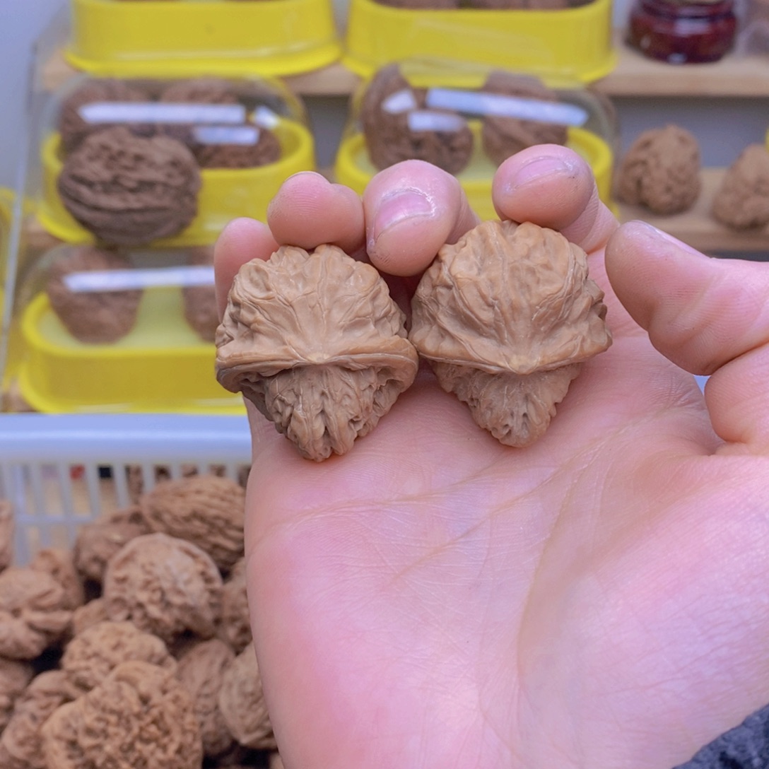 吊坠文玩核桃可****梦