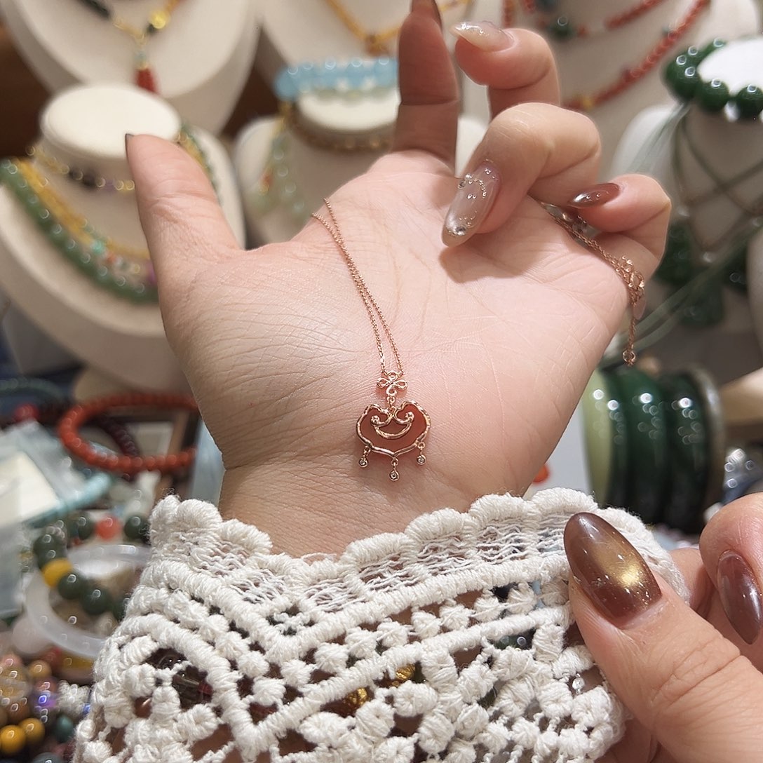 银S925镀金镶嵌颈饰玛瑙/玉髓月***辰