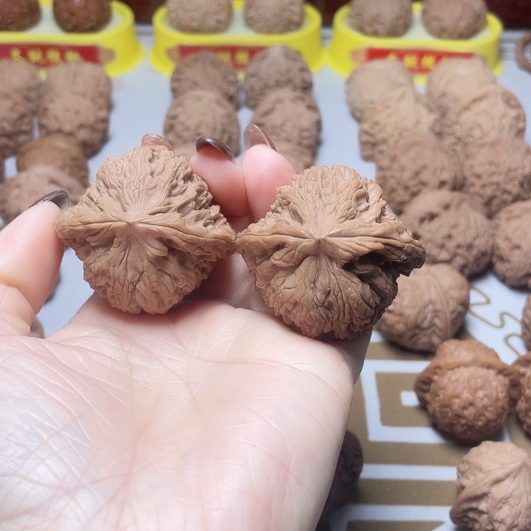 文玩核桃吊坠南疆石