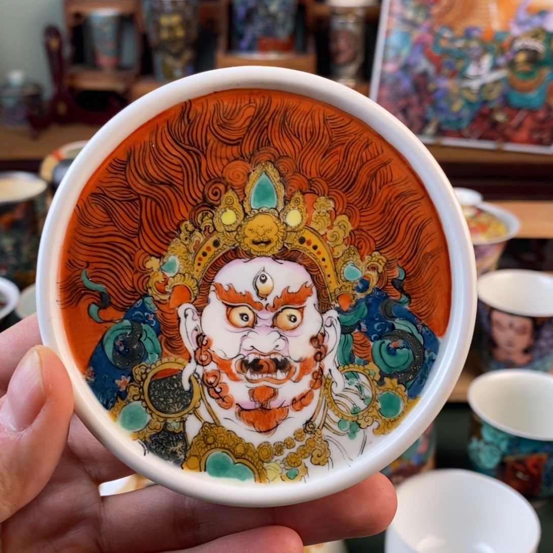 手工手绘白六臂盖置