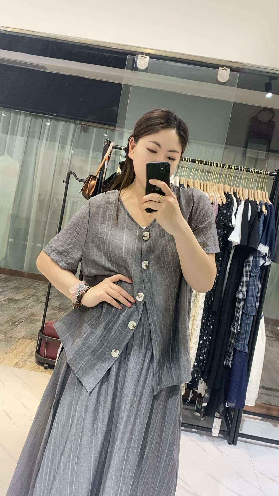 夏季洋气中年妈妈装套装减龄显瘦适合旅游出街