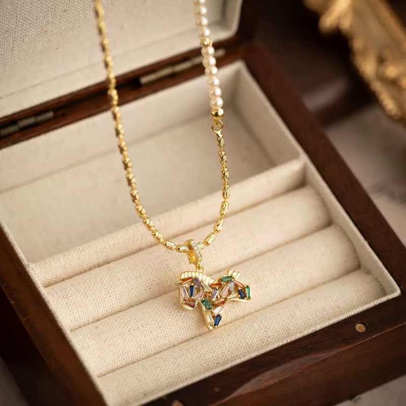 铜合金仿珍珠项链 铜合金七彩小马高级感项链时尚锁骨链