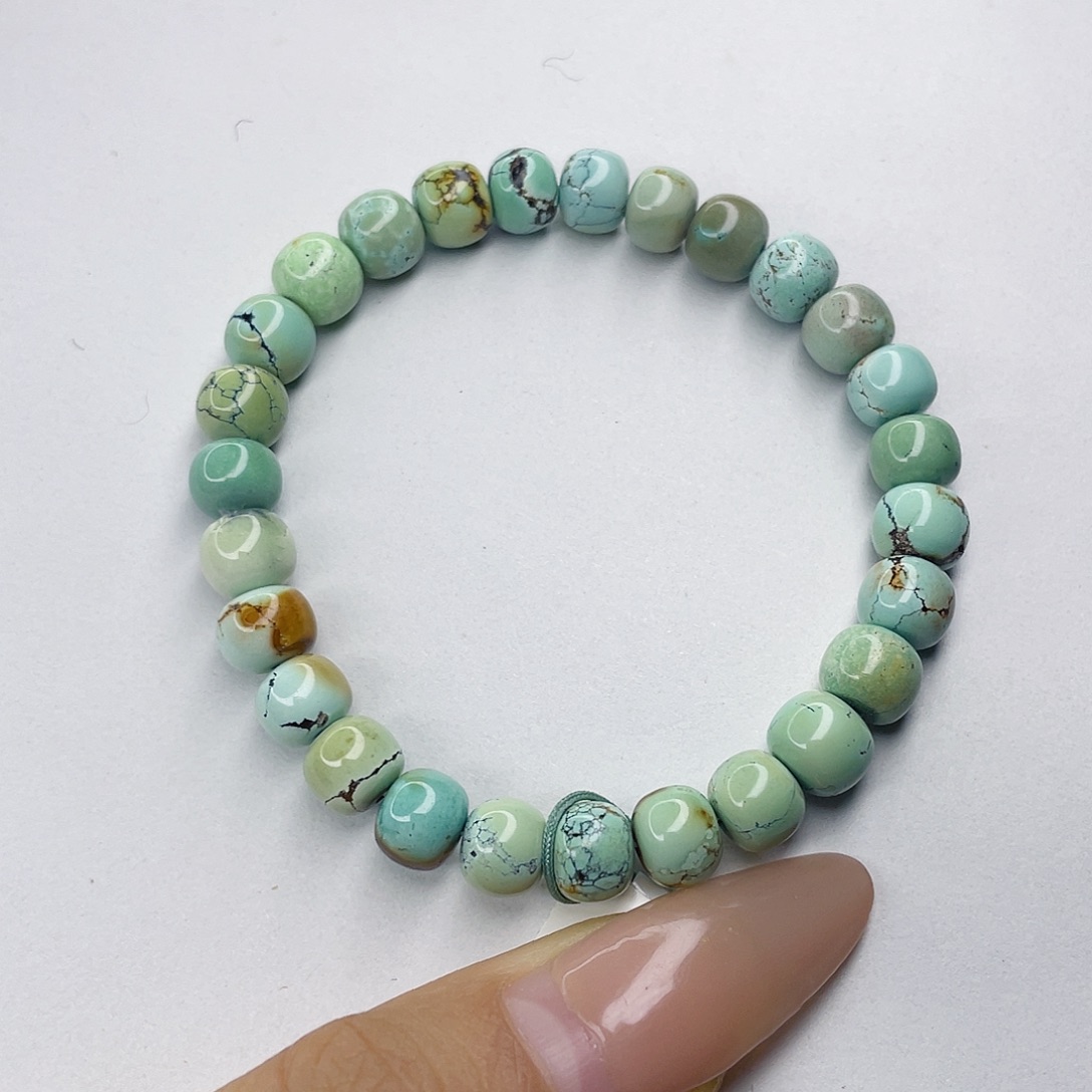 绿松石未镶嵌颈饰