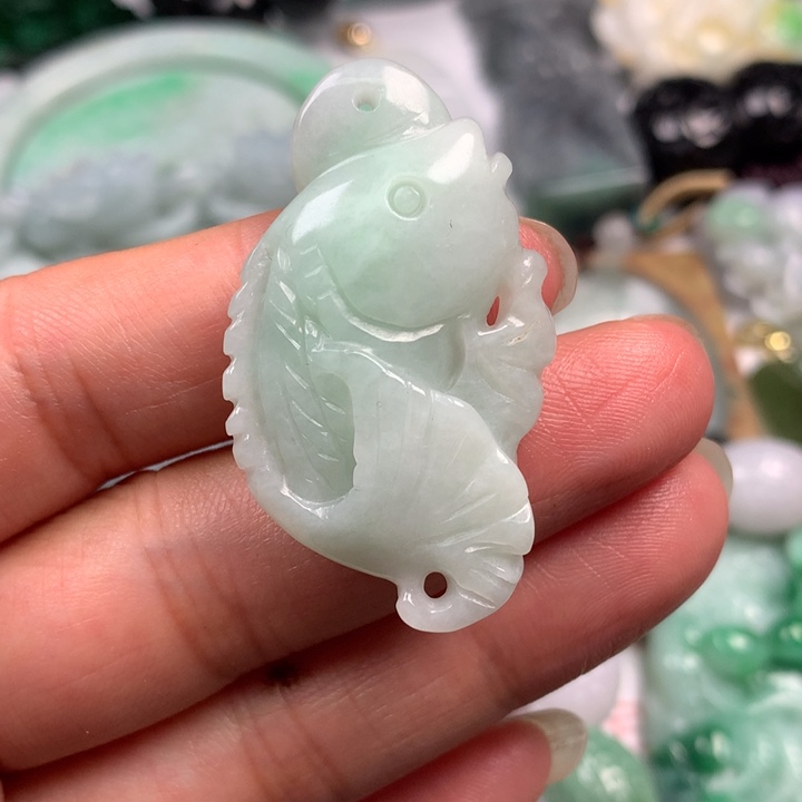 翡翠未镶嵌颈饰翡翠