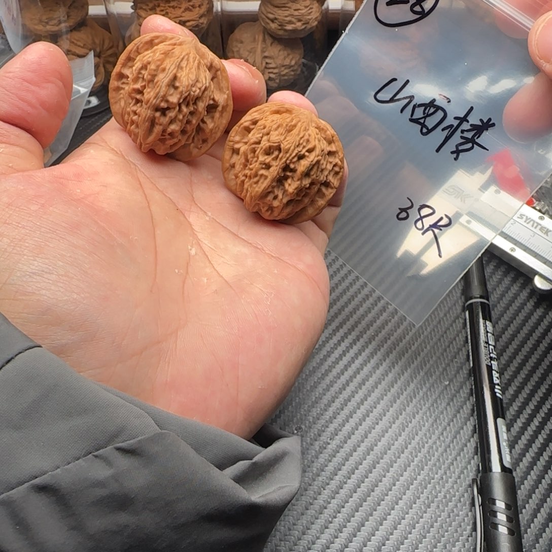 文玩核桃吊坠28山西楼