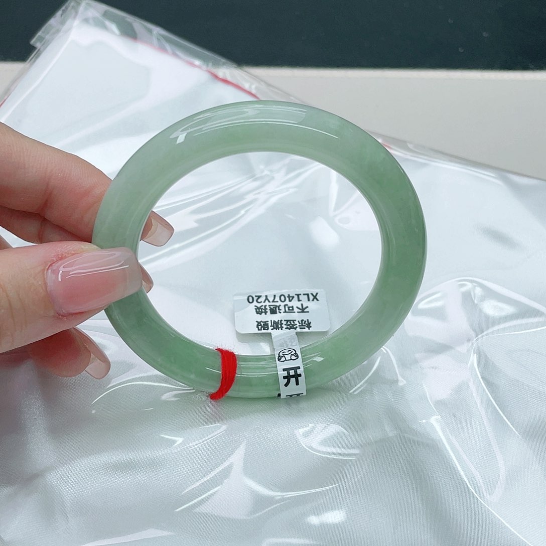 翡翠手镯未镶嵌圆54