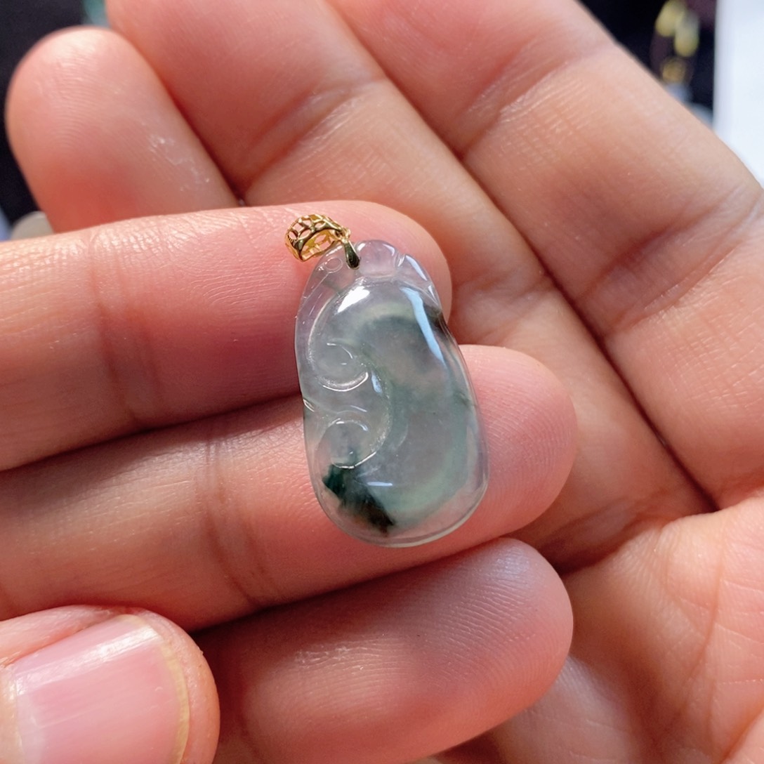 翡翠吊坠(不含链)18K金镶嵌缅甸翡翠A货如意微瑕