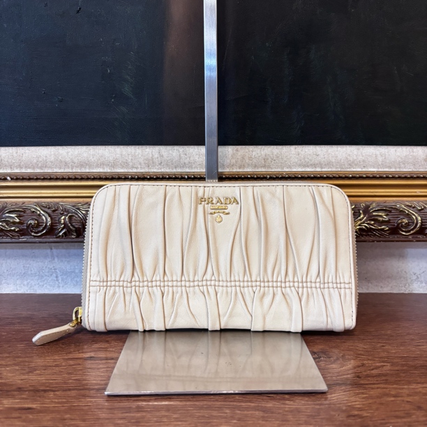 95新 Prada/普拉达 prada钱包/007772