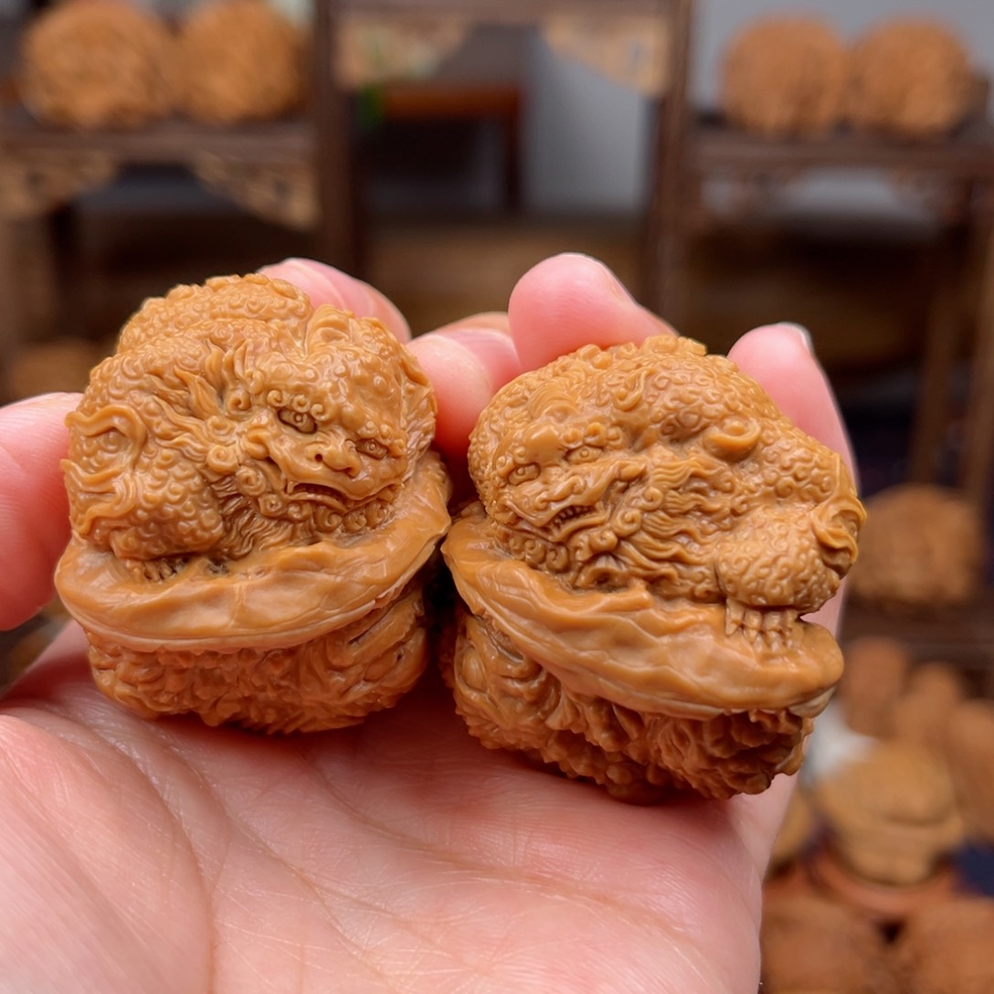 核桃把件阿*貔貅金蟾