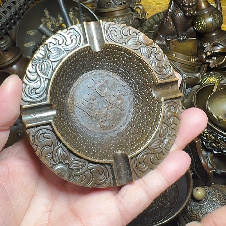 铜器摆件收收藏藏