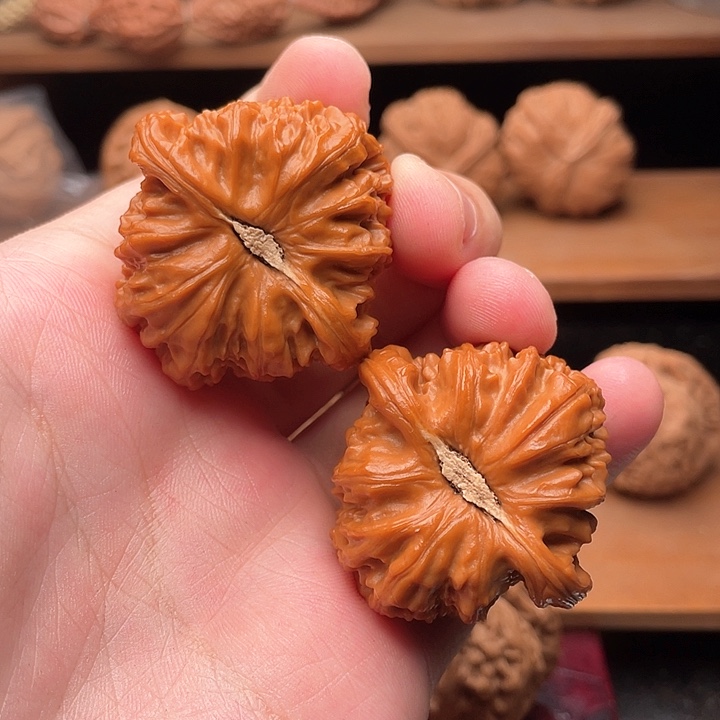 吊坠文玩核桃41.8毕业全品卡姿兰球白