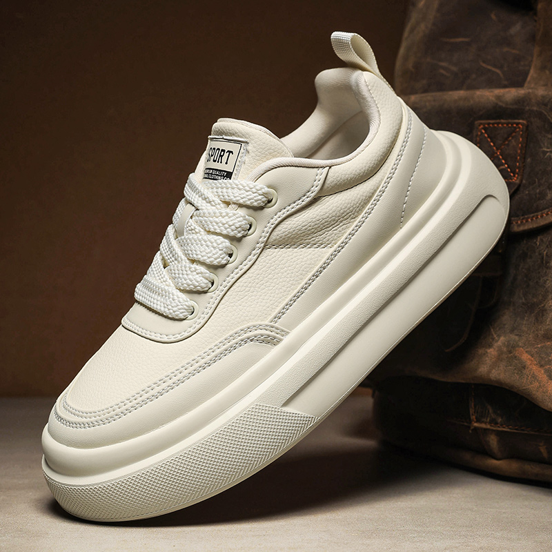 2025秋冬厚底小白鞋时尚百搭休闲鞋软轻增高鞋圆头低帮板鞋潮8623