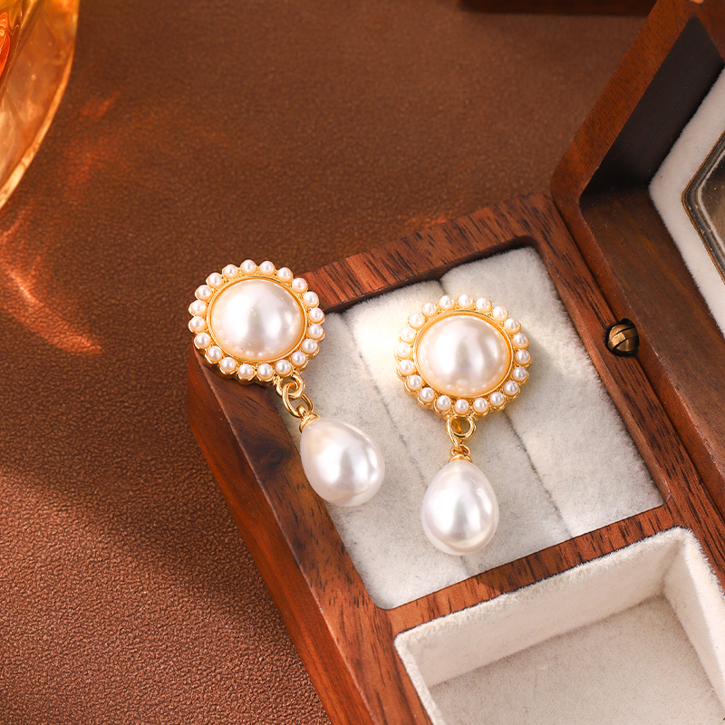 合金耳饰 铜合金耳饰 铜合金轻奢风时尚新款耳饰BD3744