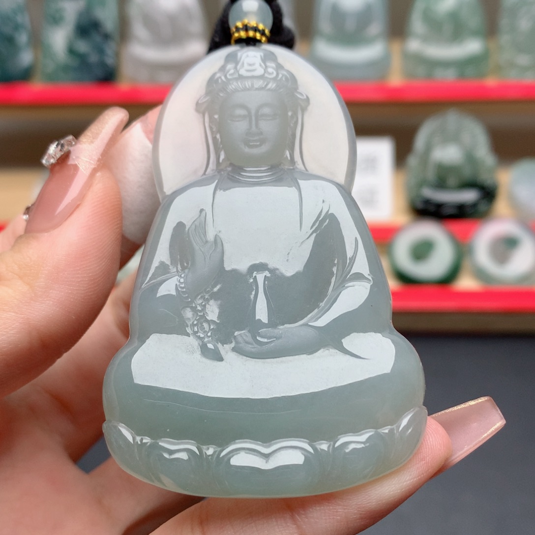 翡翠未镶嵌颈饰素衣观音