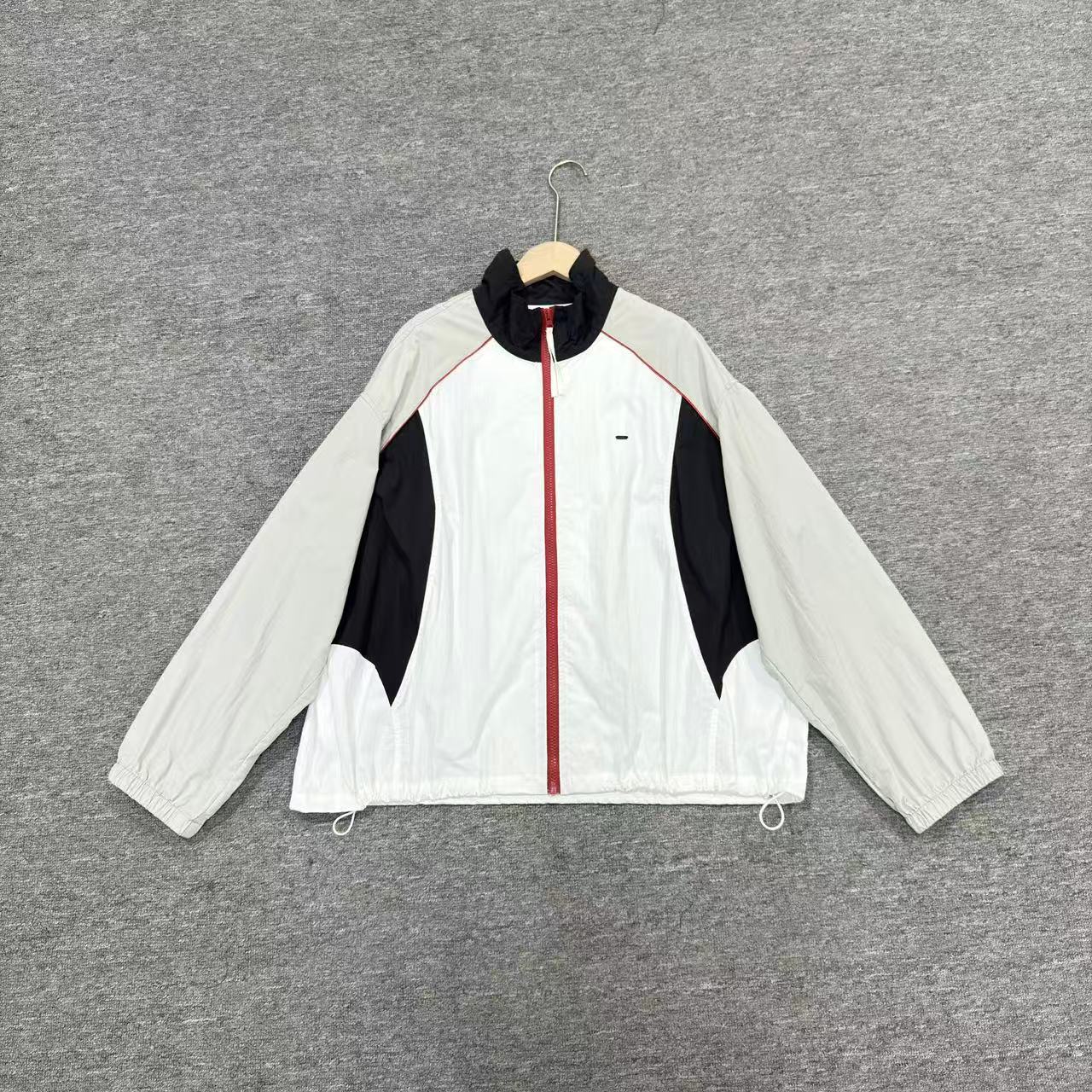 JW/静稳2025春季新品时尚休闲设计师女款潮流减龄外套5550372