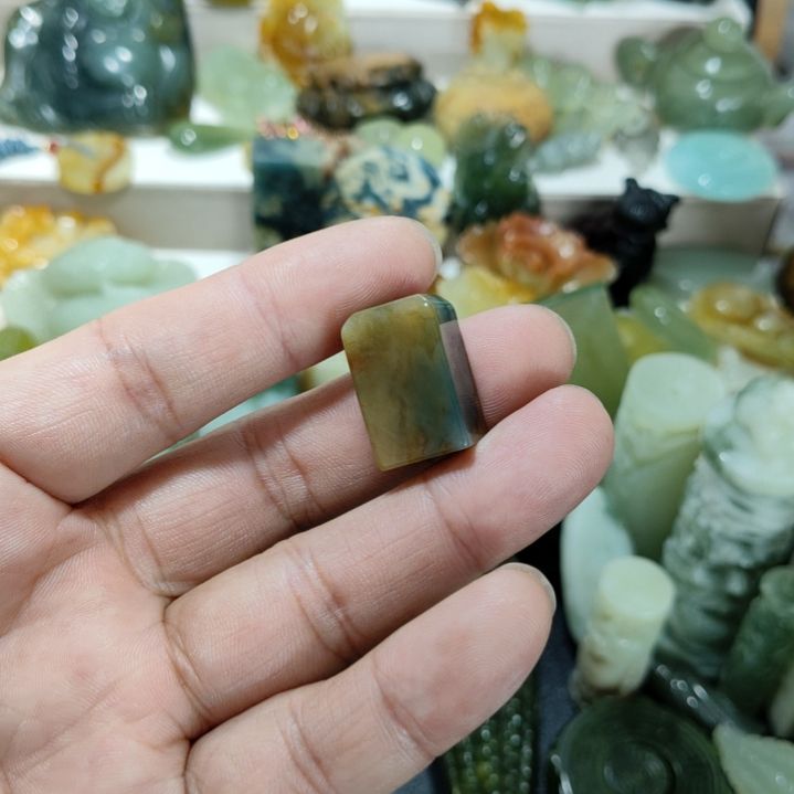 岫玉未镶嵌挂坠款大*