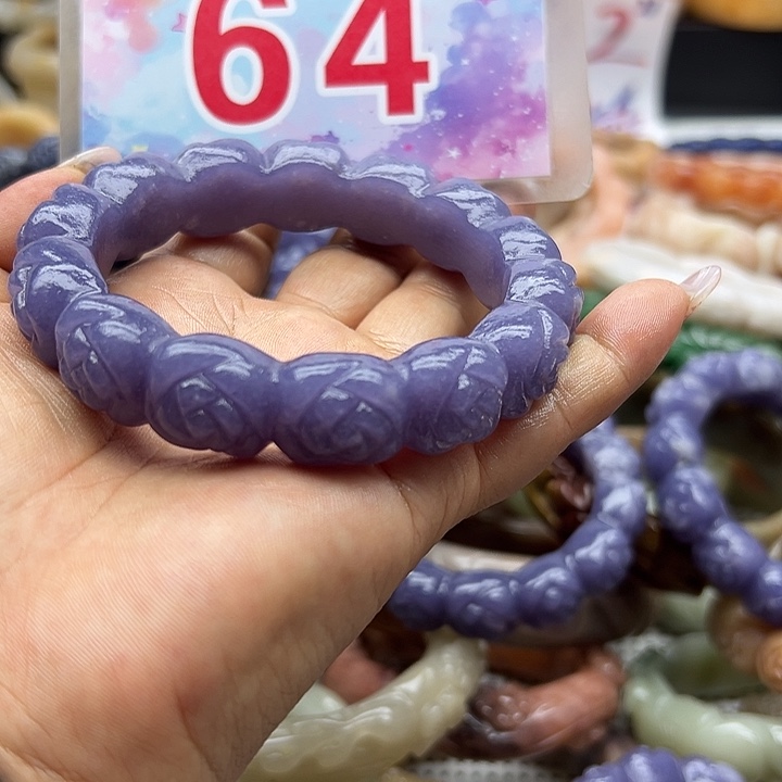 未镶嵌手镯石英岩玉