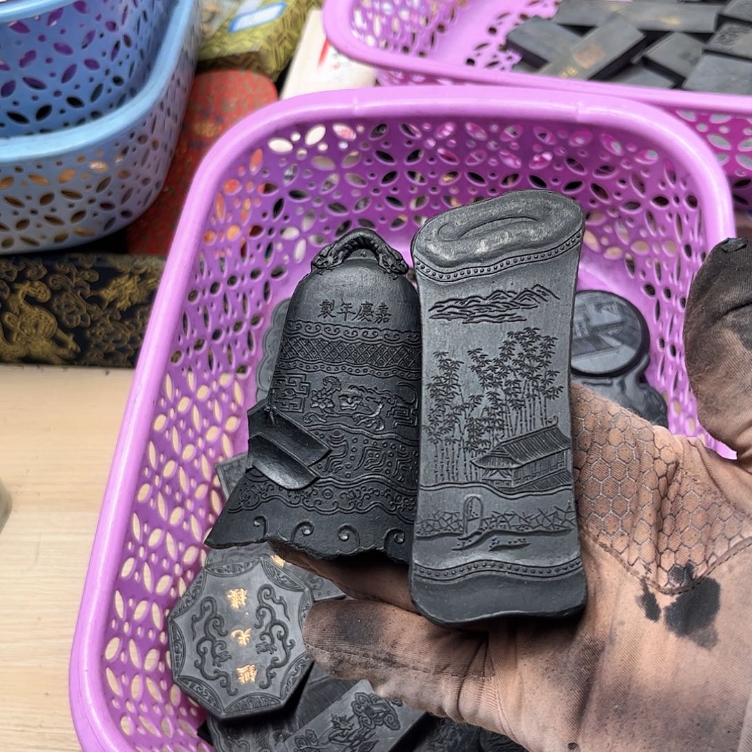 夏***茶哈哈哈哈哈刚刚2条