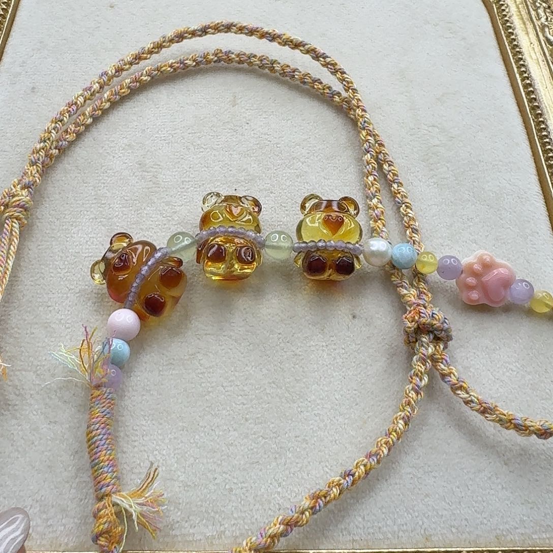 琥珀颈饰未镶嵌琥珀颈饰