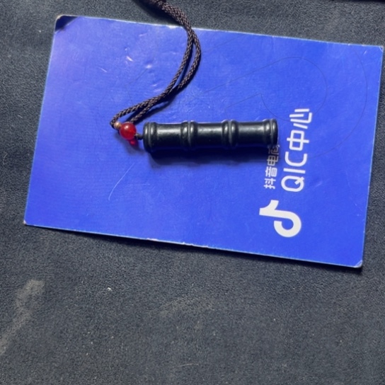 和田玉颈饰未镶嵌大*指